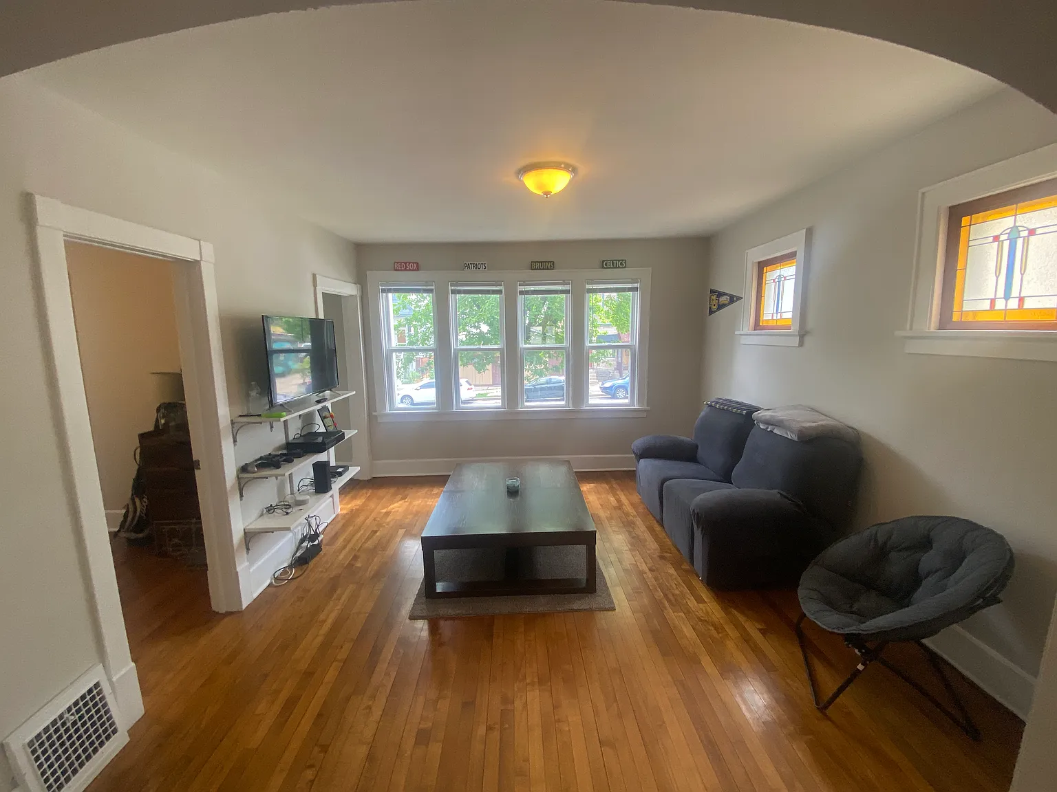 3 bed, 1000 sqft, $1,650 — Photo 4