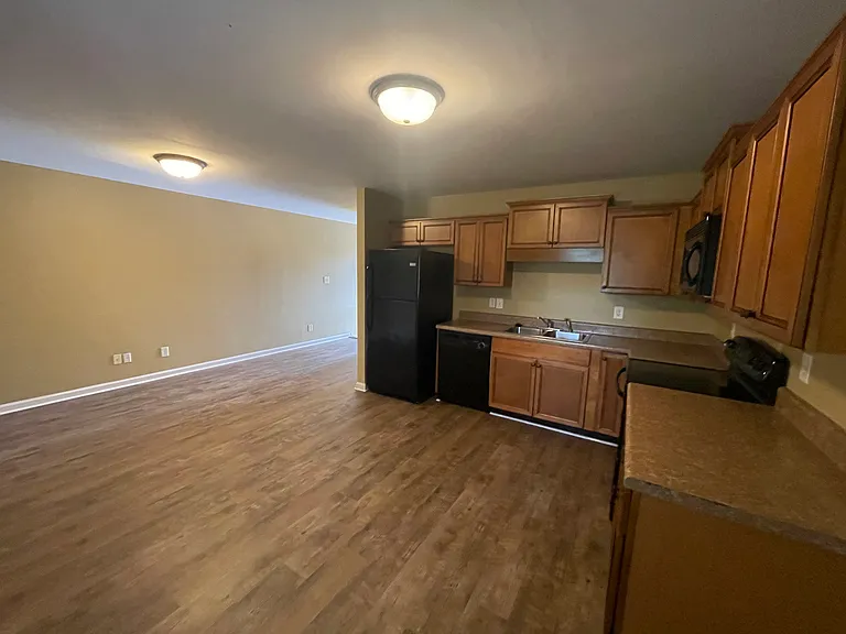 1730 Thistlewood Dr #D — Photo 7