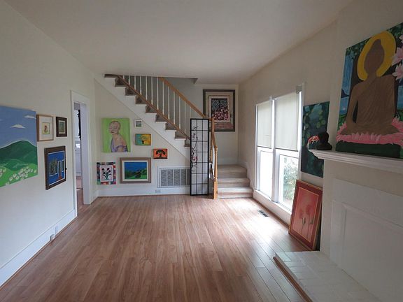 5th image of 1033 N Glenn Ave