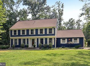 4 Roxbury Dr, Medford, NJ 08055