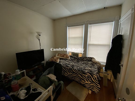 3rd image of 80 Hillside St #3T