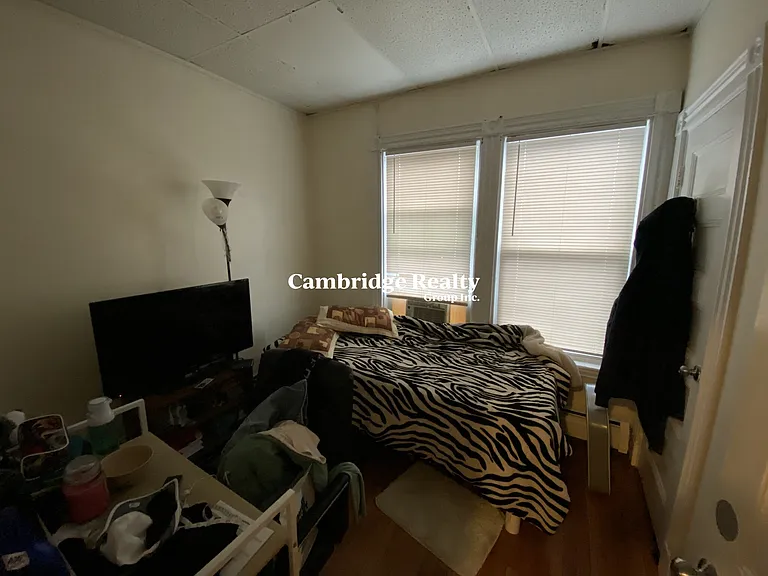 80 Hillside St #3T — Photo 3