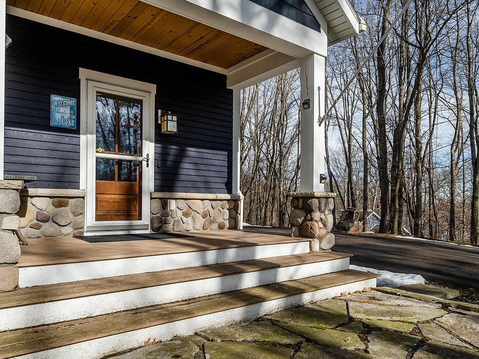 1st image of 3441 Lake Chapin Dr
