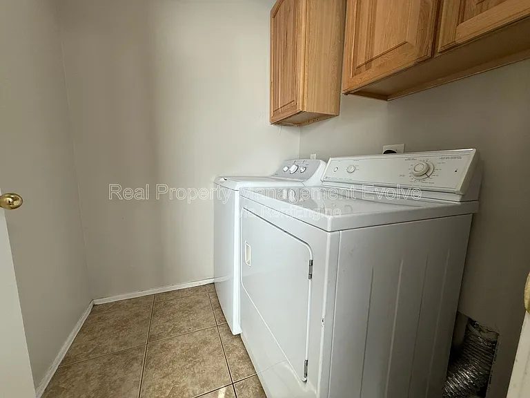 3930 W Irwin Ave — Photo 25