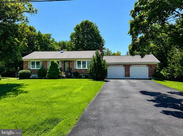 11 Bowfin Dr, Newark, DE 19702