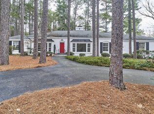 165 Halcyon Dr, Southern Pines, NC 28387