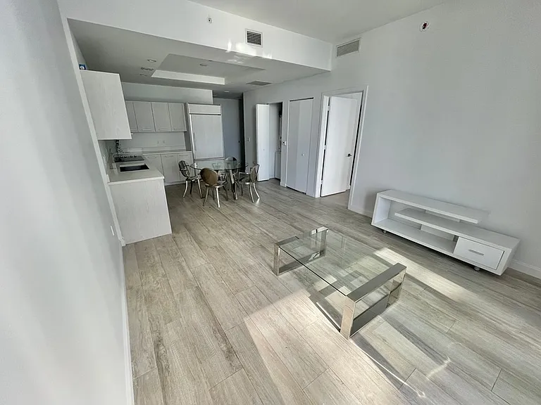 55 SW 9th St #4210 — Photo 21