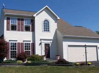 8426 Esperance Trl, Liverpool, NY 13090