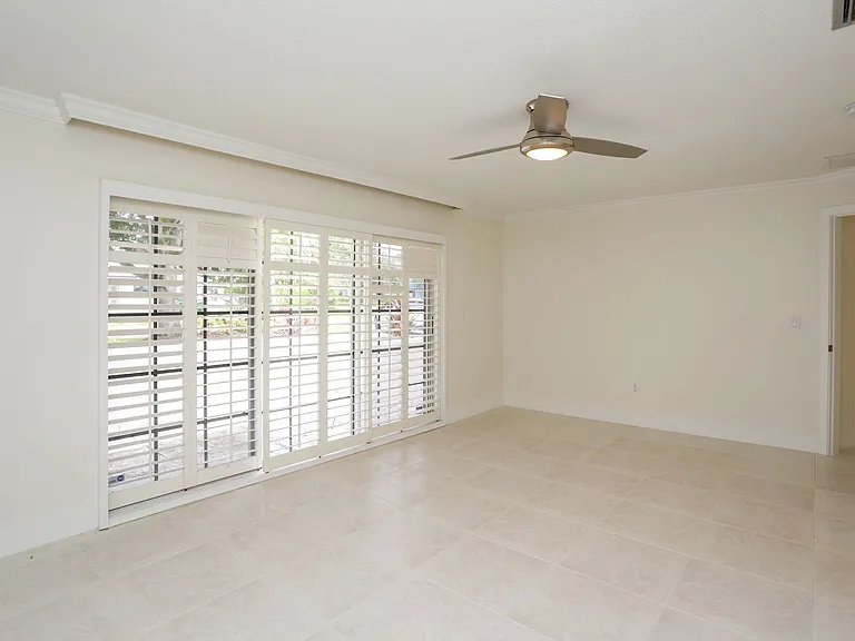 2901 Crayton Rd — Photo 43