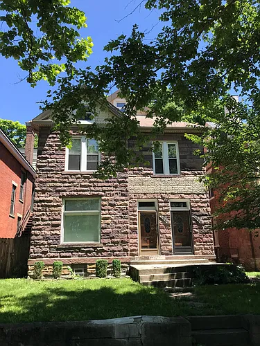 1358 Neil Ave Photo 1