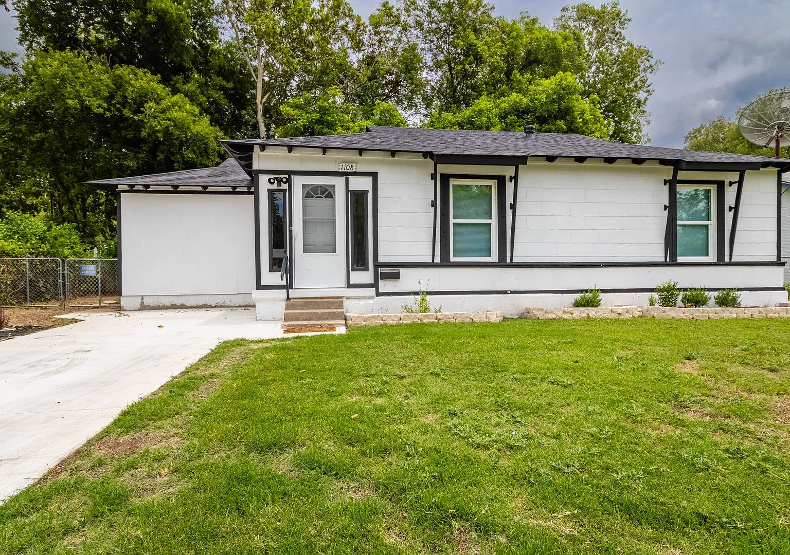 4 bedroom/2 bath House - $1250 — Photo 4