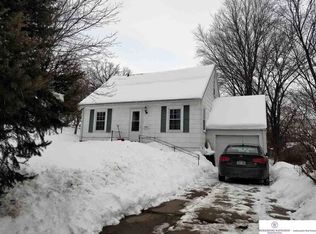 6029 Manderson St, Omaha, NE 68104