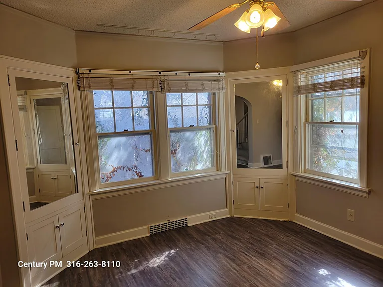 3419 Edgemont St — Photo 6