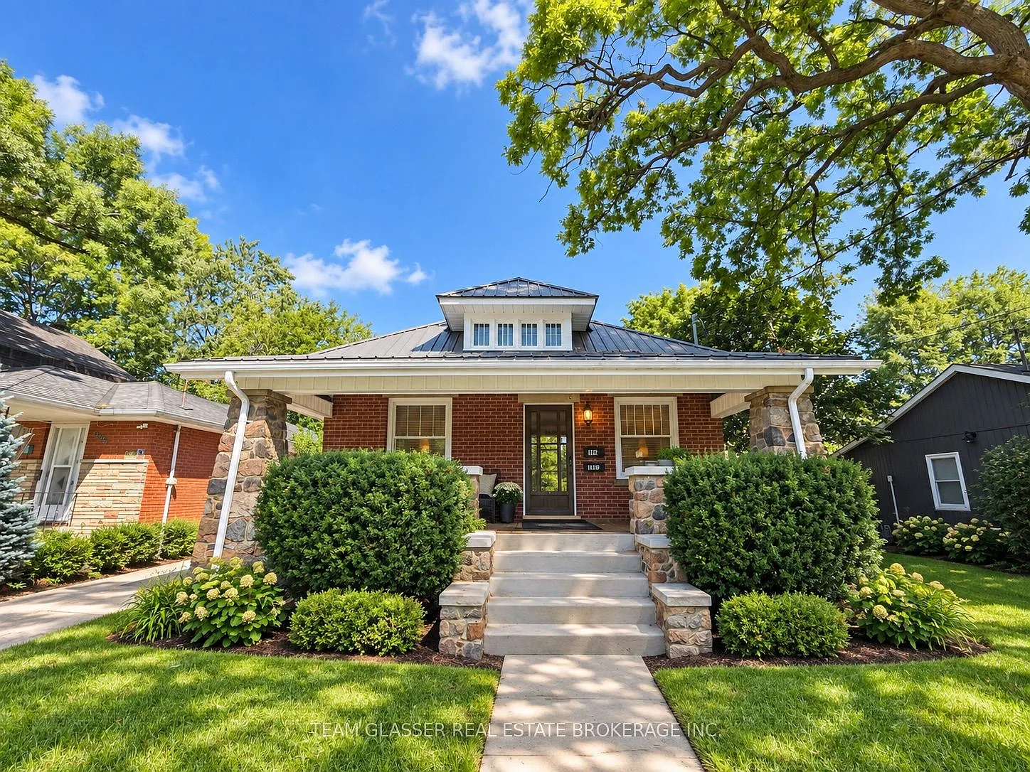 2 bed, $2,300 — Photo 1