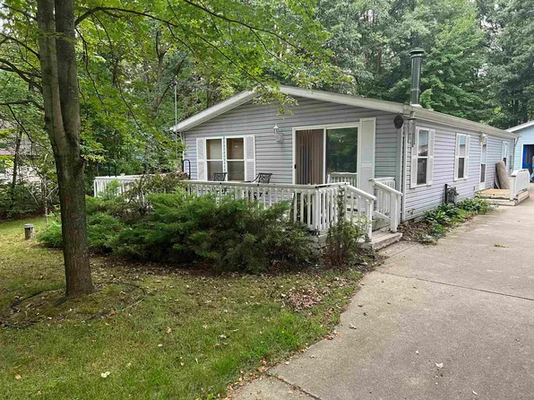 3140 Lake Of The Pines Dr, Lake, MI 48632