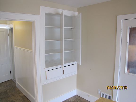 5th image of 3774 Richmond St NW