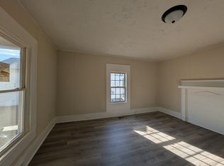 106 S Washington Ave, Reidsville, NC 27320
