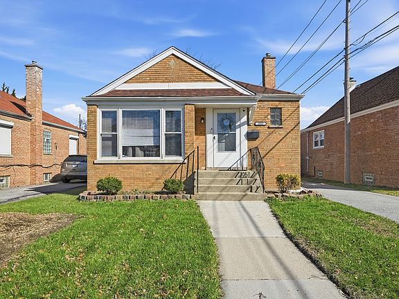 3rd image of 2868 W 85th St