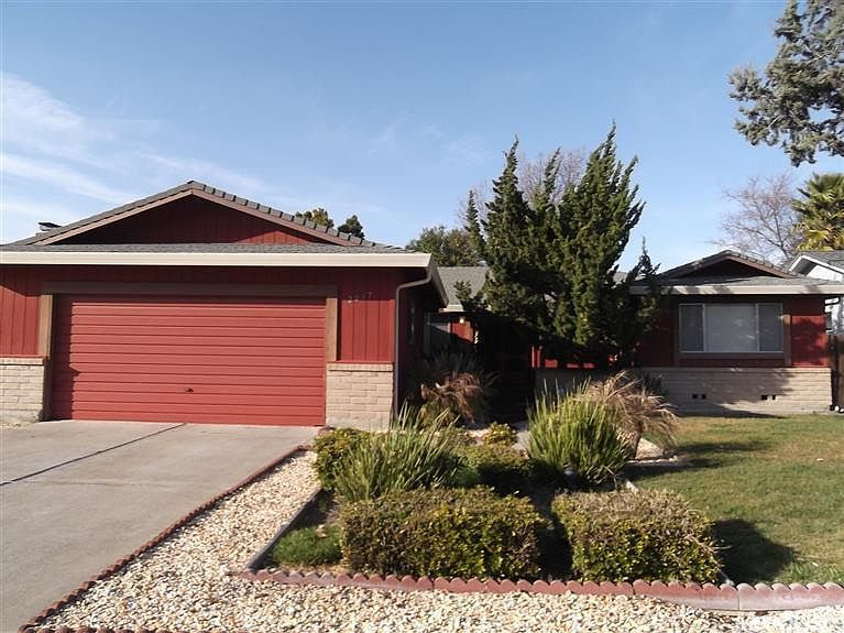 1st image of 2847 Admiral Dr
