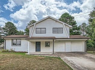 3304 Lancer Dr, Powder Springs, GA 30127