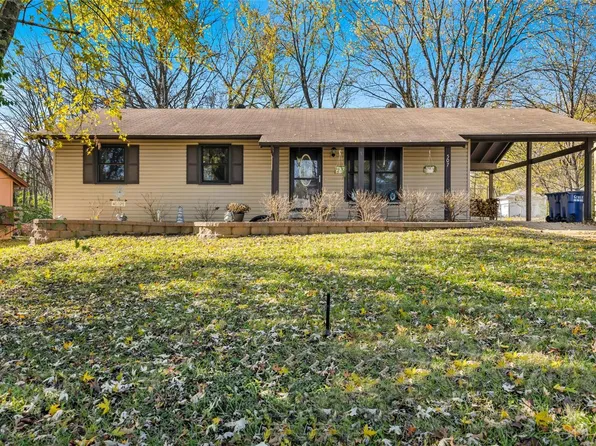 507 Warren Ave, Warrenton, MO 63383