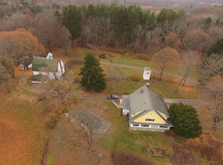 169 Van Wies Point Rd, Glenmont, NY 12077