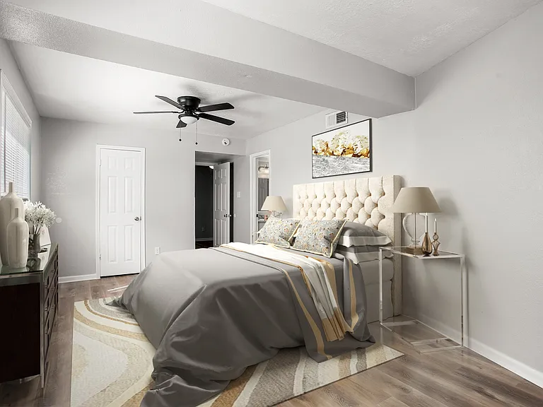 Casa Grande Apartments — Photo 23