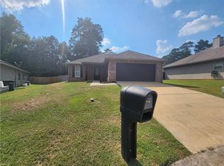 114 Rue Donahue, Pineville, LA 71360
