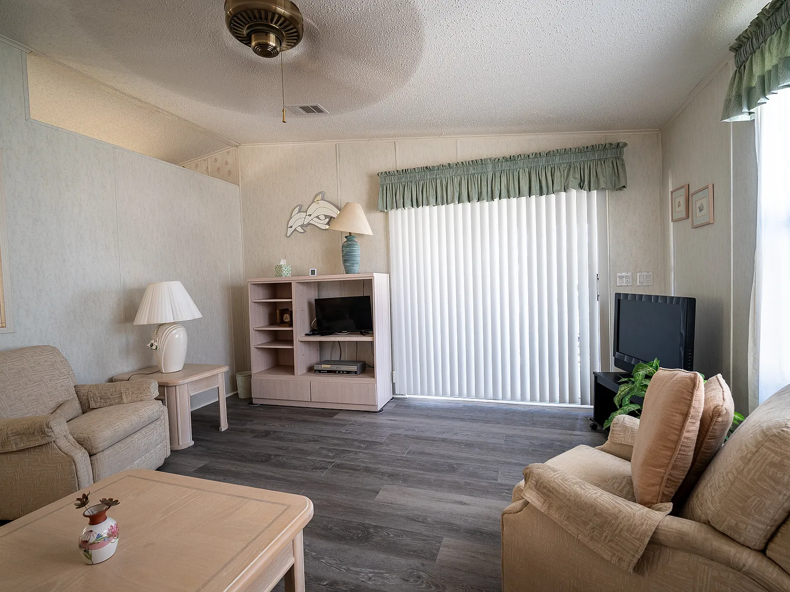 2 bed, 934 sqft, $1,485 — Photo 3