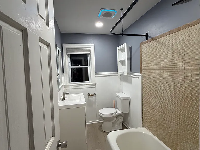 711 Linden Ave — Photo 13