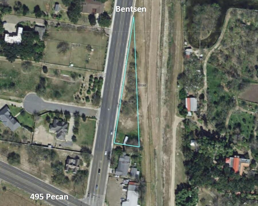 2nd image of 1500 N Bentsen Rd