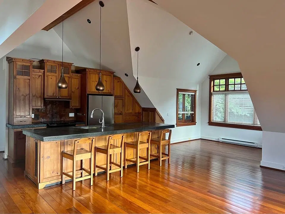 2 bed, 1350 sqft, $2,995 — Photo 1