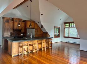 2751 Taylor Ln, Surrey, BC