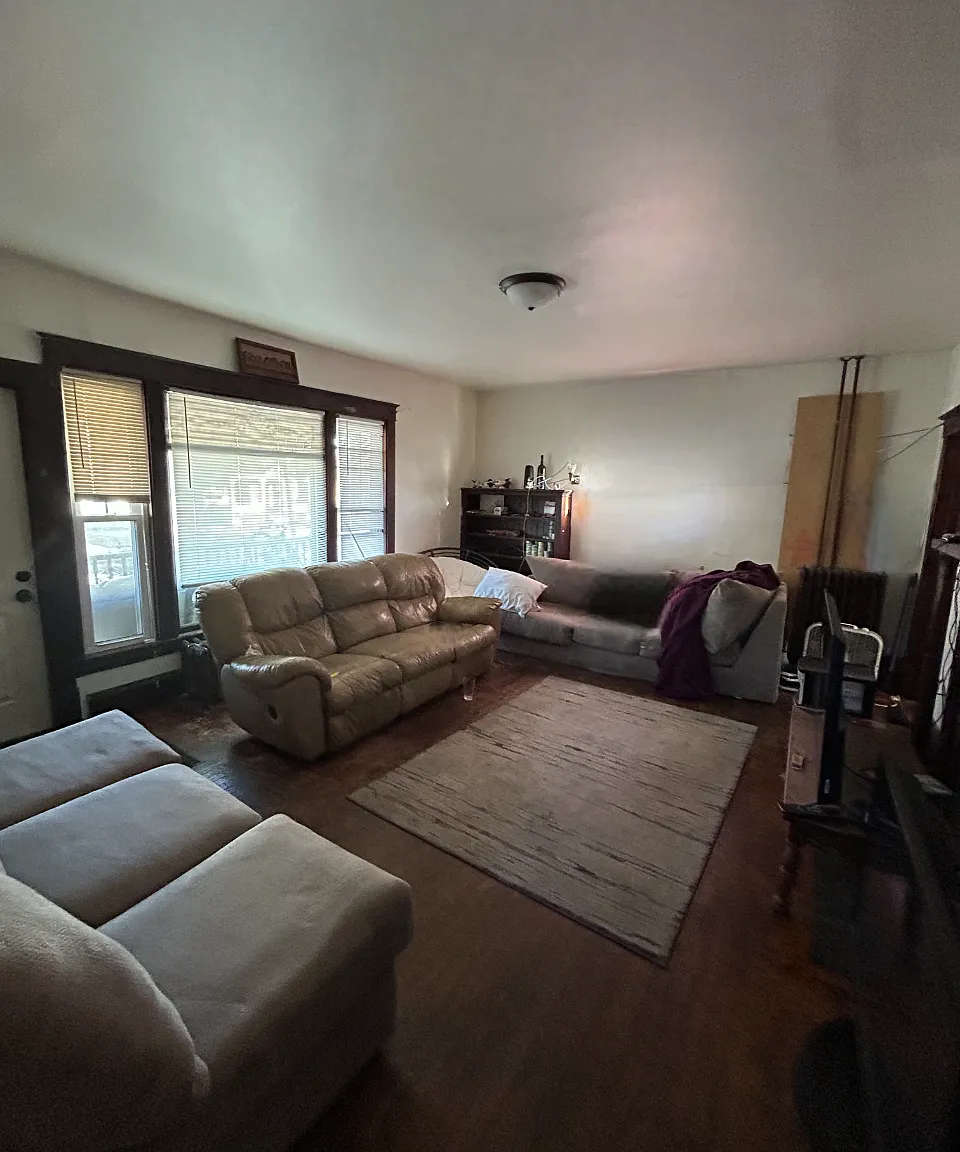 8 bed, 3.0 bath, 3193 sqft, $360 — Photo 3