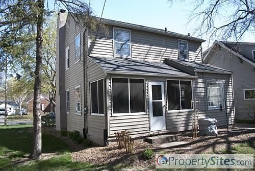 5th image of 2226 Estelle Dr SE