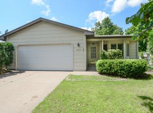 8025 Fairfield Rd N, Brooklyn Park, MN 55444