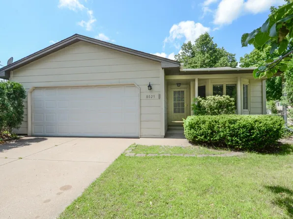 8025 Fairfield Rd N, Brooklyn Park, MN 55444