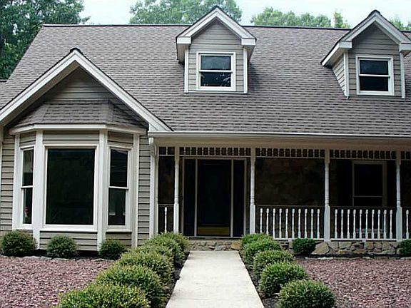 2nd image of 3755 Lenna Dr