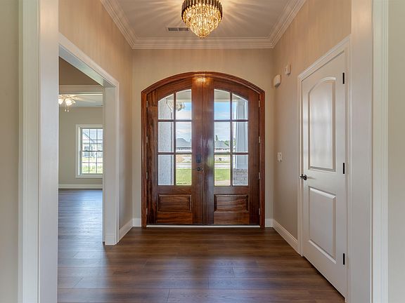 3rd image of 3514 Sand Dr