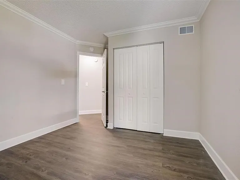2556 Woodgate Blvd #101 — Photo 19