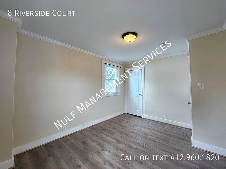 8 Riverside Ct — Photo 4