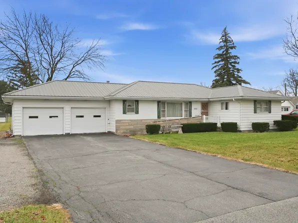 22716 Main St, Woodburn, IN 46797