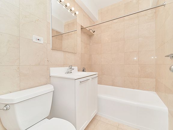 5th image of 412 E 55th St APT 10B