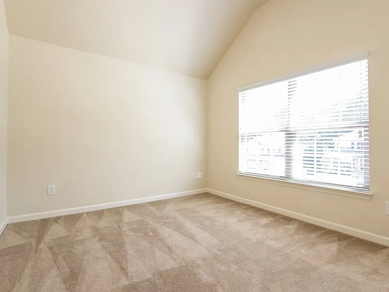 639 Ocean Ave — Photo 12