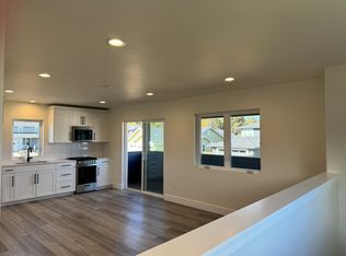 20513 SE Dorset Pl, Bend, OR 97702