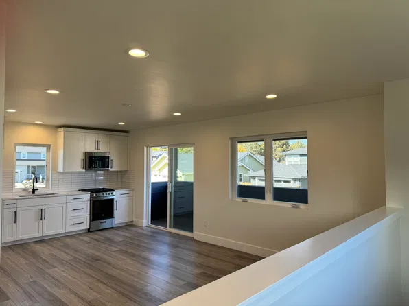 20513 SE Dorset Pl, Bend, OR 97702