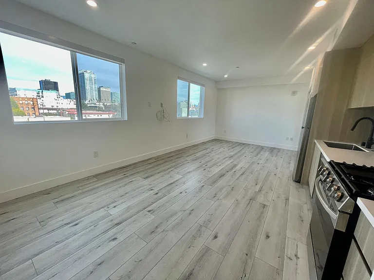 930 S Catalina St #503 — Photo 4