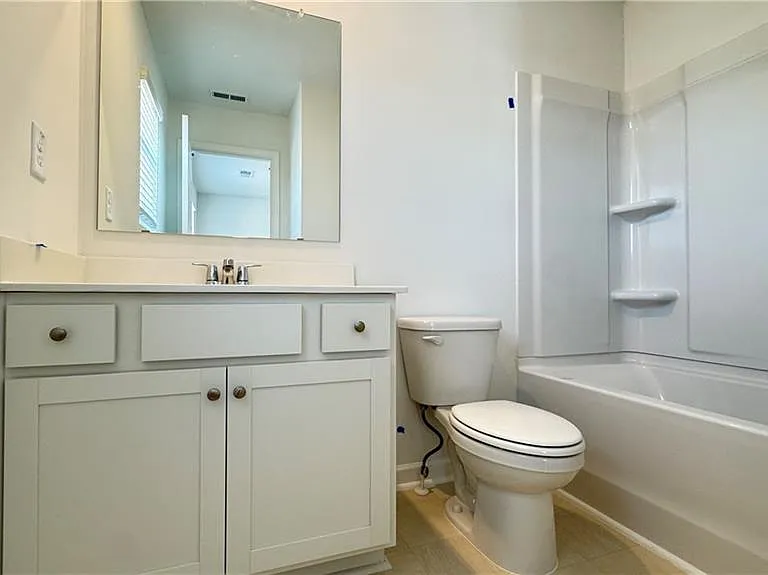 709 Alburgh Aly — Photo 21