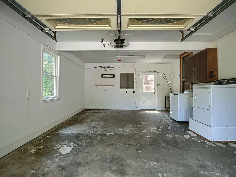 4320 Providence Rd — Photo 28