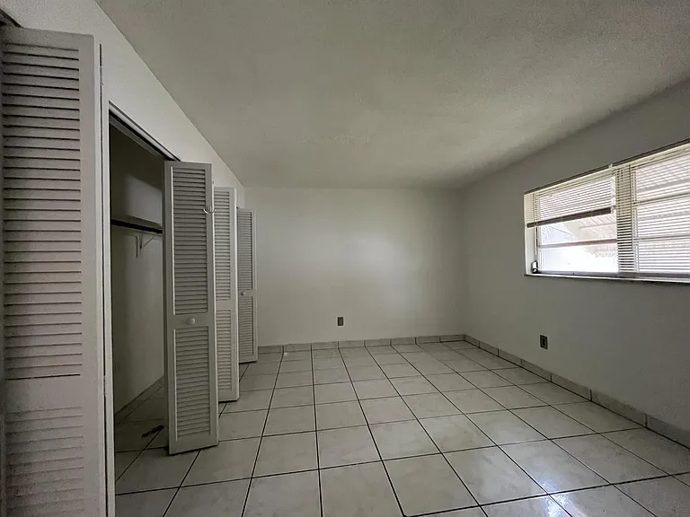 1832 Madison St #102-1 — Photo 6